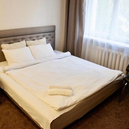 Central Apartment Nemiga Minsk Buitenkant foto