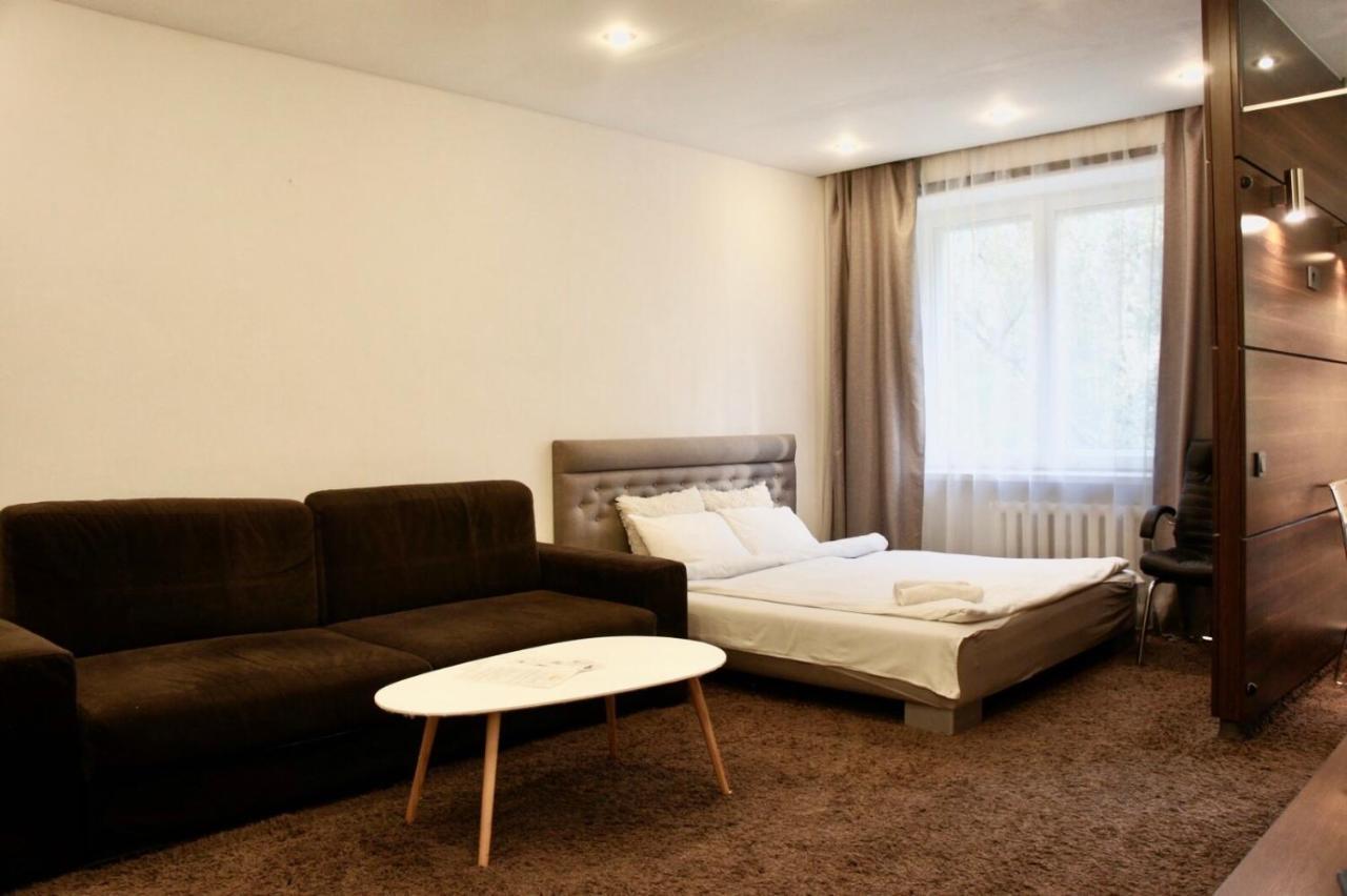 Central Apartment Nemiga Minsk Buitenkant foto