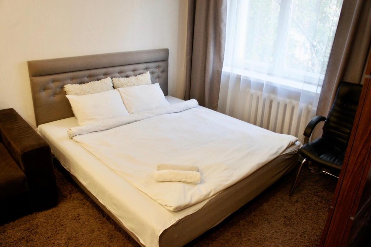 Central Apartment Nemiga Minsk Buitenkant foto